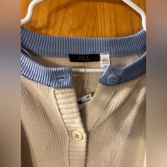 Colorblock Button Front Crop Cardigan - Picture 5 of 8